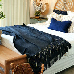 Black Raw Cotton Throw with White Stitch Pattern and Soft Fringe | 130×200cm