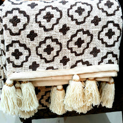Woven Cotton Throw with Cross Pattern and Tassel Edge | 130×200cm
