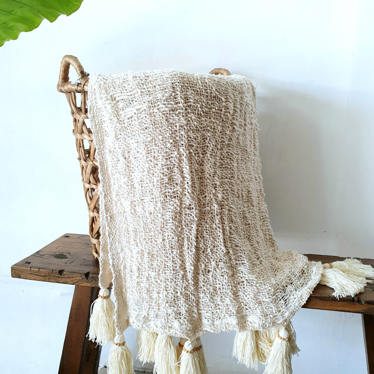 Loose Weave Natural Cotton Throw with Tassels or Pompoms | 130×220cm