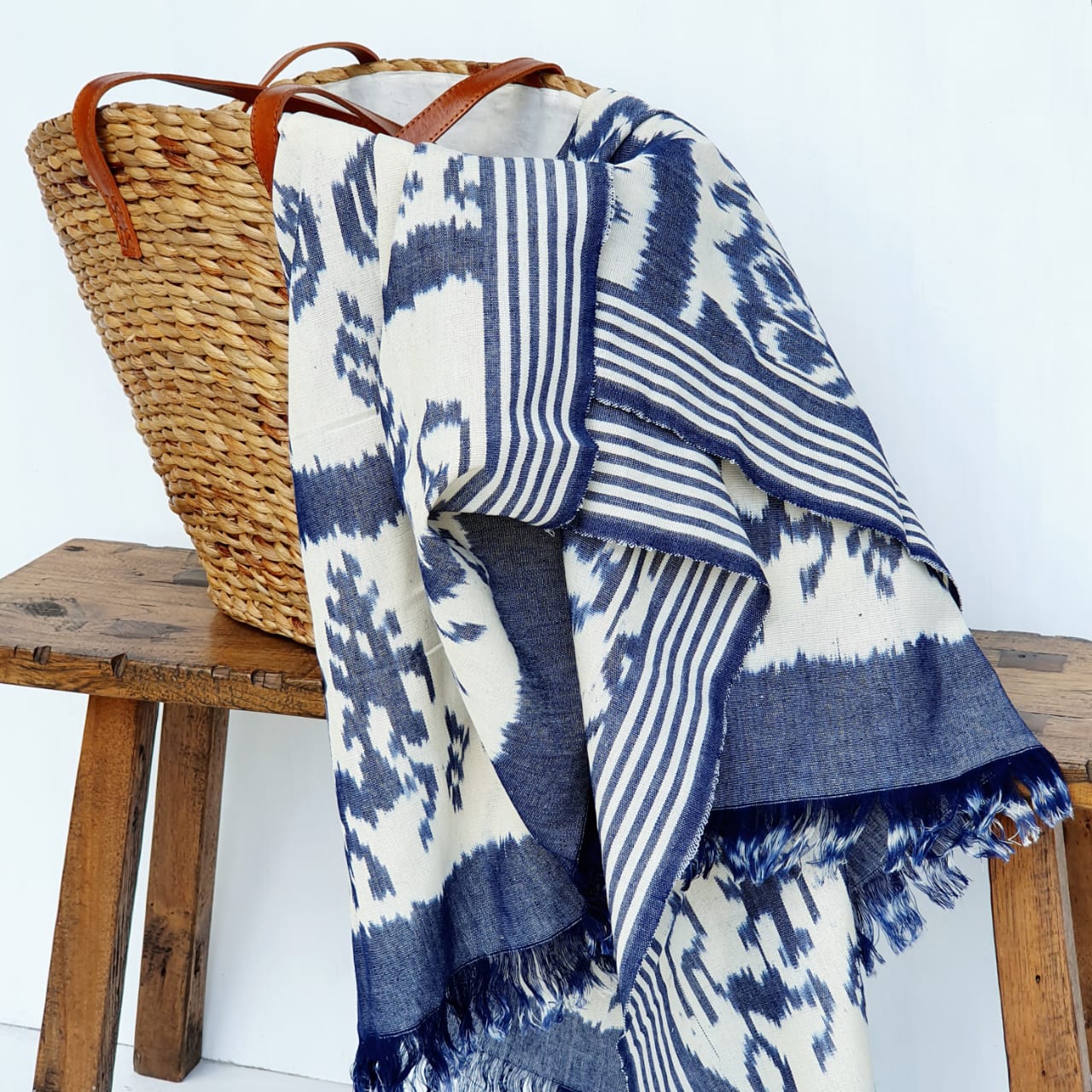 Traditional Blue & White Woven Throw with Fringe | 120×240cm