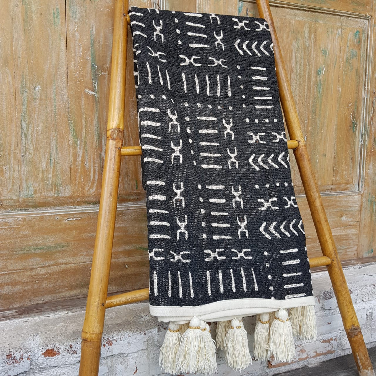 Natural Cotton Throw with Abstract Motif and Beaded Tassels | 145×216cm
