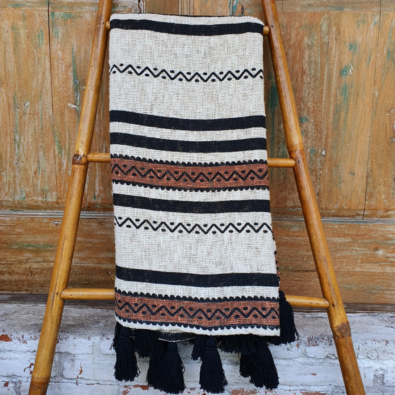 Black and Natural Cotton Throw with Black or Natural Tassels | 125×195cm