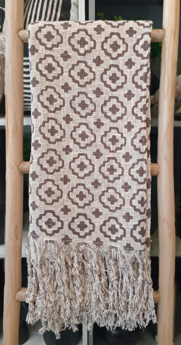 Woven Cotton Throw with Cross Pattern and Tassel Edge | 130×200cm